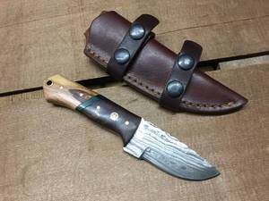 lot 238 image: Custom Hunting Knife Damascus Steel Blade, Wood Composite Handle, Leather Sheath.