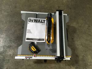 Dewalt  15 Amp Corded 8-14 in. Compact Jobsite Tablesaw not used see pictures