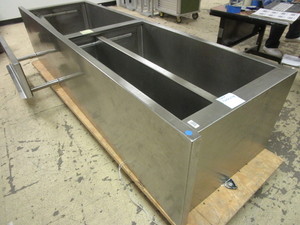 STAINLESS STEEL COUNTER, WITH LOWER STORAGE