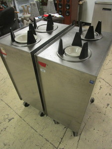 WYOTT PLATEBOWL DISPENSERS