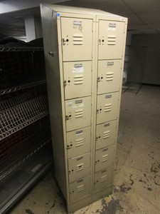LOCKER UNIT
