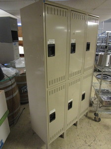 TENNSCO LOCKER UNIT