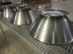 COMMERCIAL KITCHEN-SIZE COLANDERS, STAINLESS STEEL