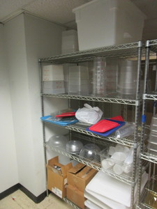 COMMERCIAL KITCHEN-SIZE PLASTIC MEASURING BOWLS, SERVING TRAYS, STACKABLE TUMBLERS, MORE