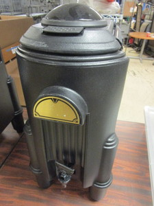 CAMBRO INSULATED COFFEEBEVERAGE DISPENSER, NSF