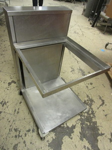 TRAY DISPENSING CART