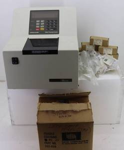 lot 31 image: Perkin Elmer DNA Thermal Cycler