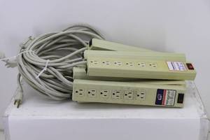 lot 42 image: (8) Power Strips