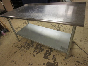 BENDPORT STAINLESS STEEL COUNTER, NSF-CERTIFIED