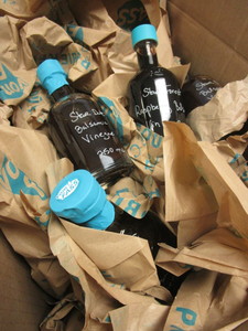 VOMFASS BALSAMIC VINEGAR, DATE AND FOREST RASPBERRY FLAVORS