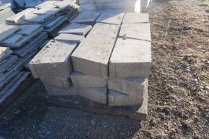 Pallet of Assorted Wall Stone In Various Styles and Sizes