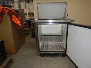 True Refrigerator - Unknown working condition