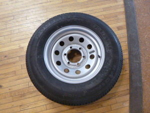 lot 7 image: New Goodride Tire on 6 Bolt Rim
