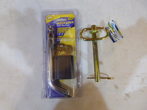 lot 12 image: Valley Hitch Lock