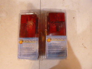 lot 41 image: 2 Blazer Submersible StopTailTurn Lights