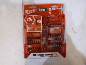 lot 63 image: Milwaukee 25 Piece Impact Driver Bit Set
