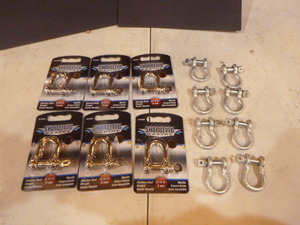 lot 83 image: 14 Anchor Shackles
