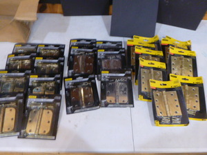lot 85 image: Stanley Door Hinges