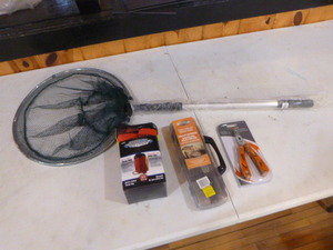 lot 117 image: Fishing Items