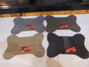 lot 141 image: 4 Pampered Pooch Food and Water Bowl Mats