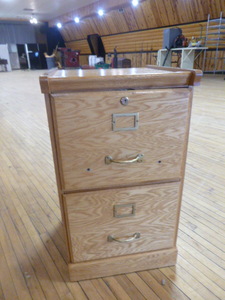 lot 177 image: Wooden 2 Drawer File Cabinet