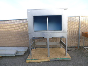 lot 3 image: Stainless Deer Feeder