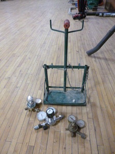 lot 190 image: Torch Gauges with Tank Stand
