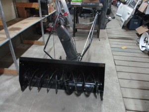 John Deere Lightning 42 Snowblower