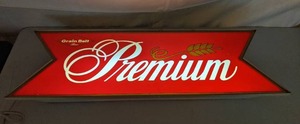 lot 71 image: Grain Belt Premium Light Up Advertising Sign
