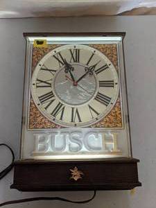 lot 99 image: Anheuser Busch Lighted Wall Clock