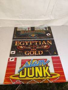 lot 82 image: Three Pieces of Slot Machine Glass