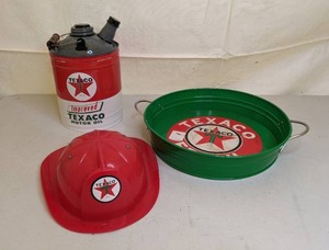 lot 132 image: Trio of Collectible Texaco Items