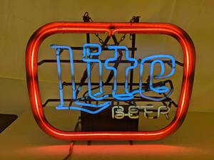 lot 141 image: Miller Lite Neon Bar Sign