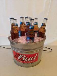 lot 178 image: Bud Ice Beer Bucket Lamp