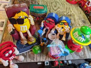 lot 270 image: Vintage M & M Lot of Assorted Toys
