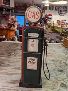 lot 291 image: Fire Chief Miniature Replica Gas Pump Bank