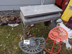 lot 571 image: Tractor Table With Pair of Tractor Seat Stools