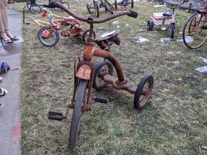 lot 573 image: Vintage Tricycle