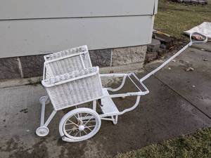 lot 584 image: Vintage Wicker StrollerWagon