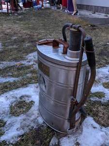 lot 1586 image: Antique 5 gallon  hand pump fire extinguisher (502)