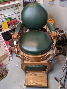 lot 2 image: Partially Restored Antique Congress Pedestal Hydraulic Barber Chair