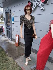 lot 623 image: Female Mannequin