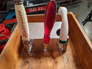lot 630 image: Budweiser Bar Taps