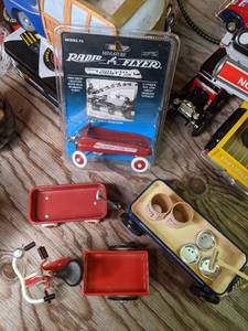 lot 636 image: Vintage Wagon Replica Miniatures