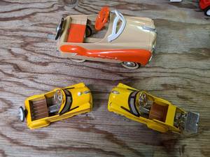 lot 639 image: Die Cast Replica Miniature Pedal Car
