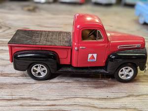 lot 535 image: Toy truck