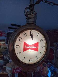 lot 253 image: Vintage Anheuser Busch Pocket Watch Hanging Lighted Clock