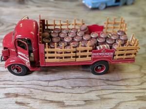 lot 538 image: Budweiser Replica Pre-War Delivery Truck