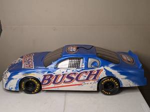 lot 385 image: 2003 Busch Light Model  Car