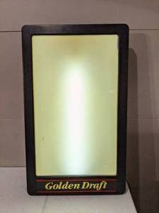 lot 387 image: Michelob Golden Lighted Wall Hanging